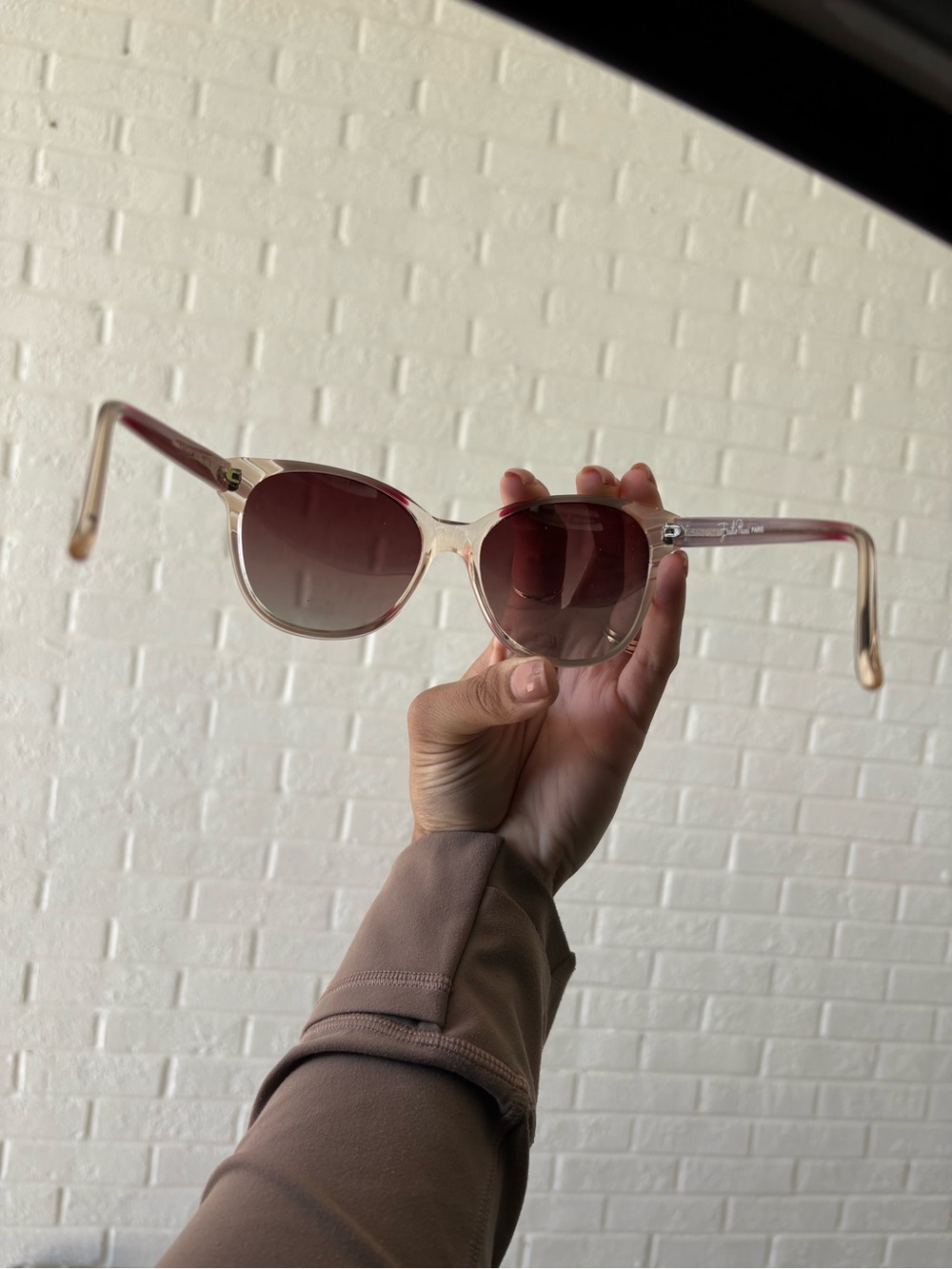 Emilio Pucci Oversized Gradient Lens Sunglasses - Clear Red Frame - Picture 4 of 6